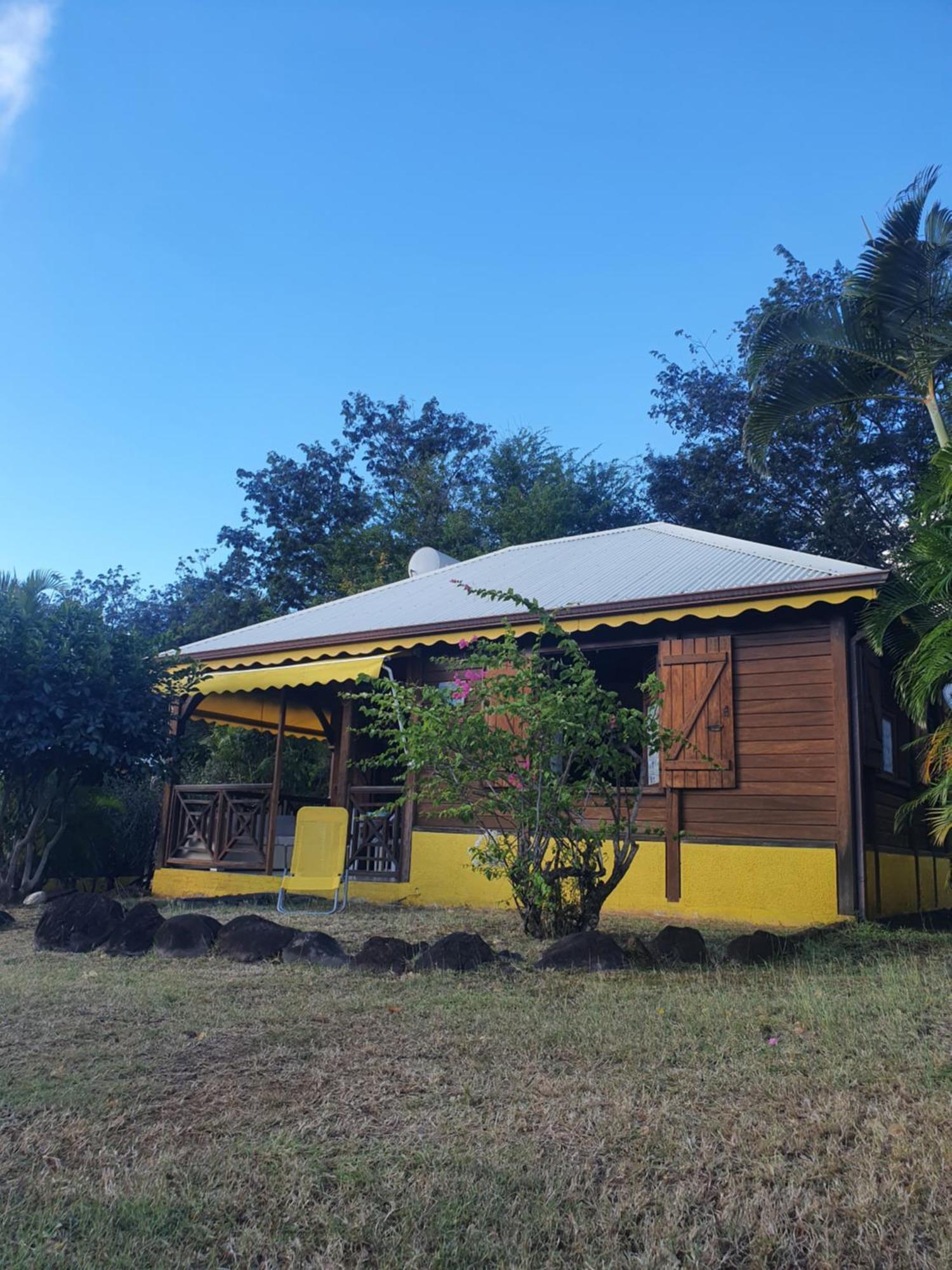 Cottage La Pointe Marine Deshaies Exterior photo